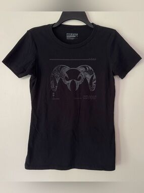 KUIU Ultralight Hunting Ram Skull Graphic T Shirt Women’s Size M Black